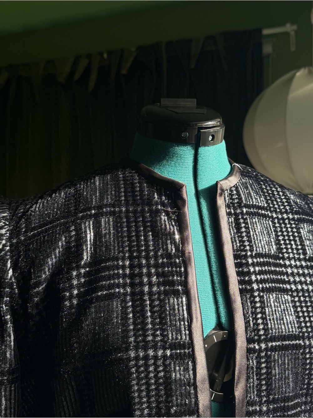 Black & Gray Plaid Men's Jacket - Classic Collarless Coat